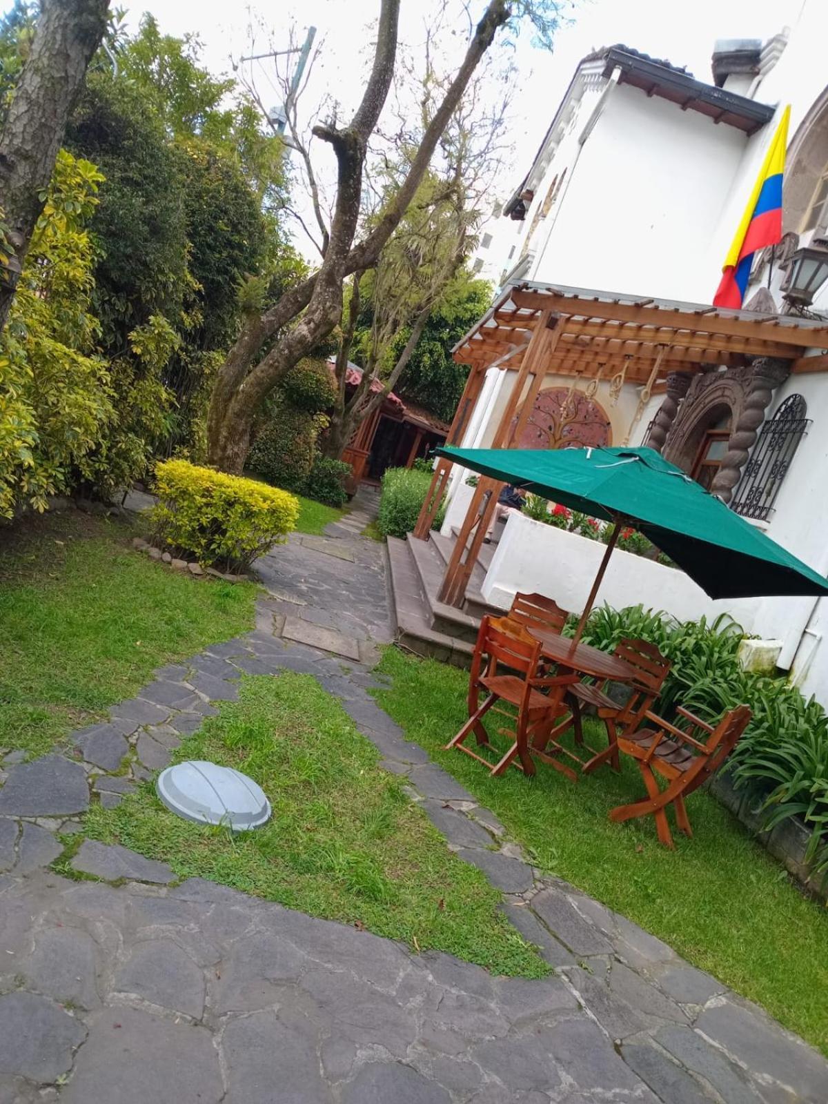 Hotel Boutique Spa Villa De Sant Quito Zewnętrze zdjęcie